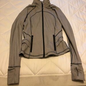 Lululemon 4 gray jacket